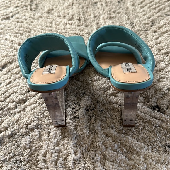 Baby blue heels - Picture 3 of 6